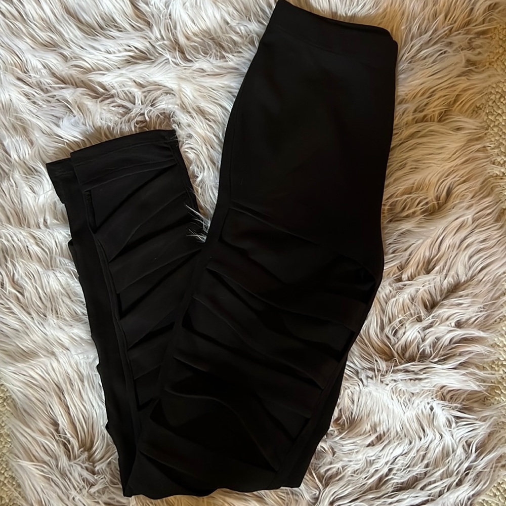 Forever 21 black cut out legging